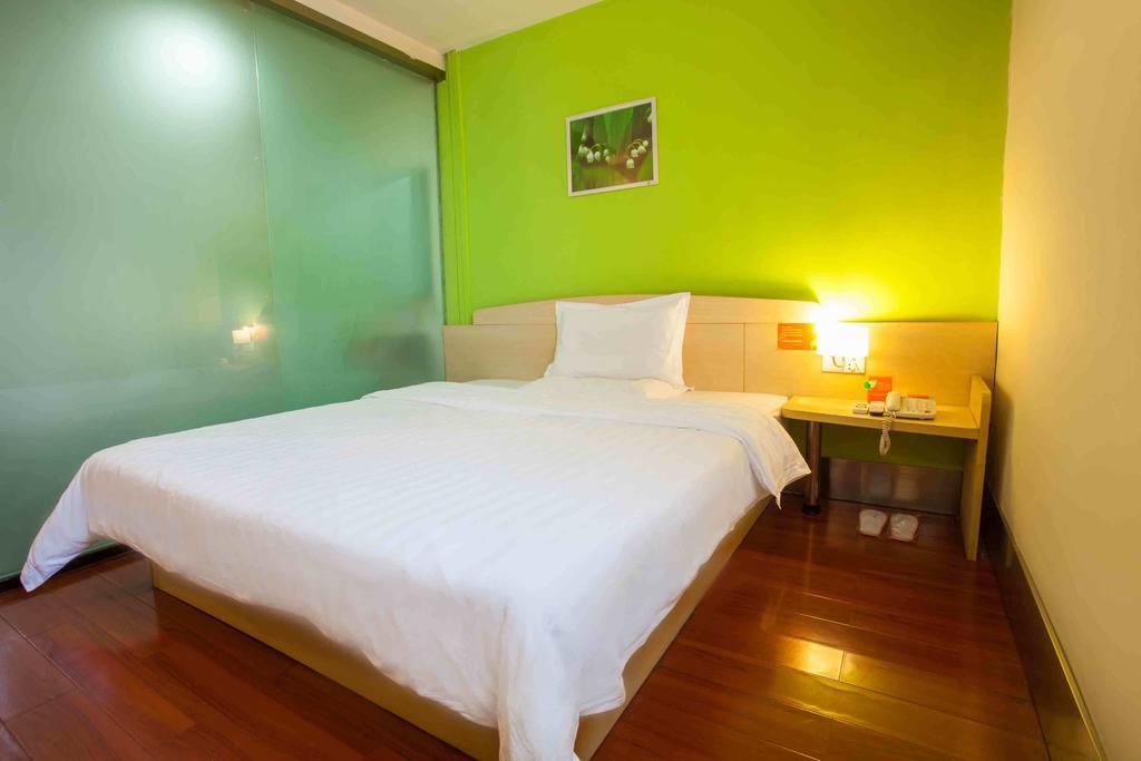 7Days Inn Huaihua Train Station Square Bilik gambar