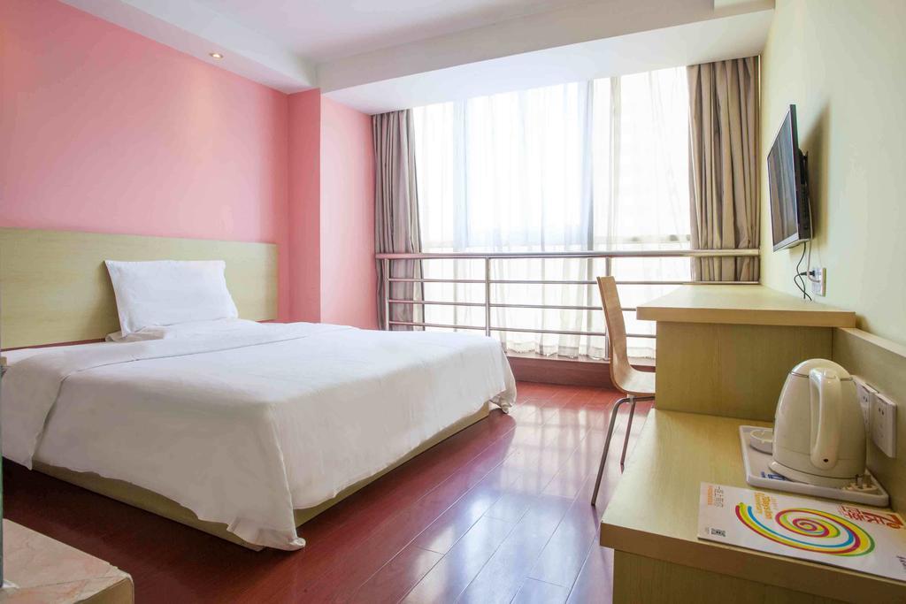 7Days Inn Huaihua Train Station Square Bilik gambar